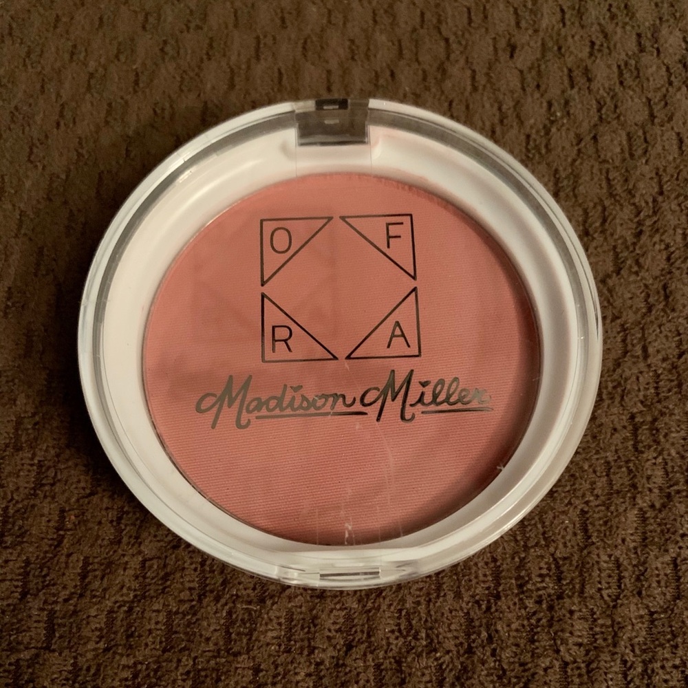 Ofra Madison Miller Blush in shade Sweet Stuff